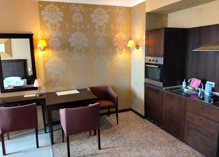 Royal Barcello Slantchev Briag